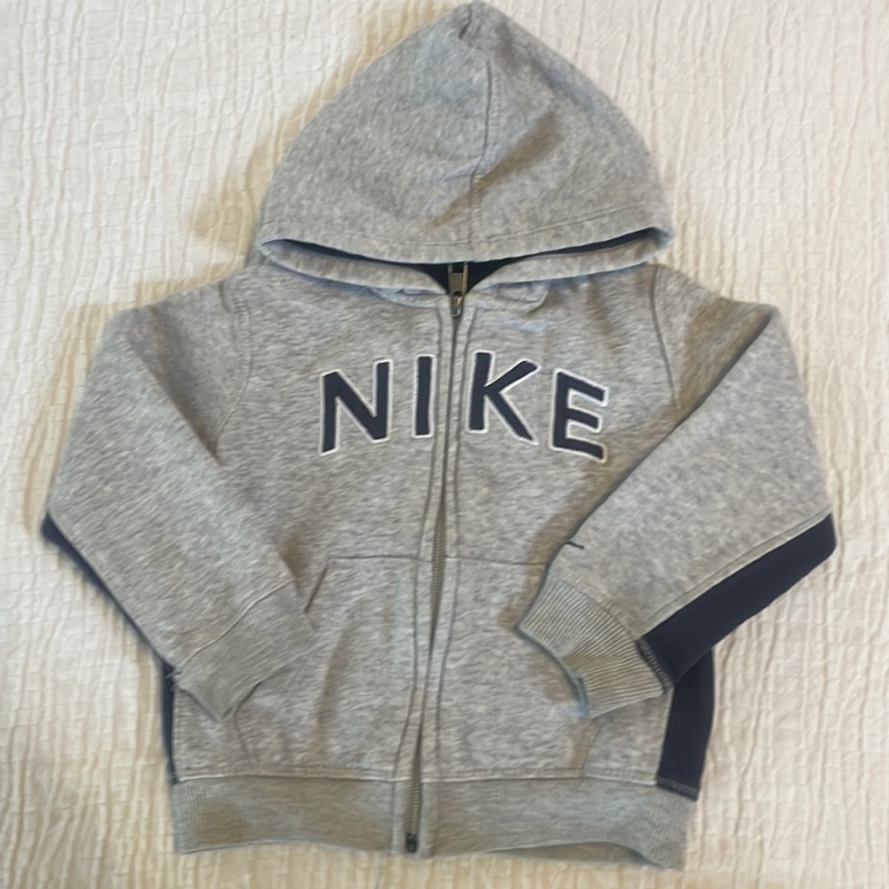 Nike boys 24 mo hooded zip jacket